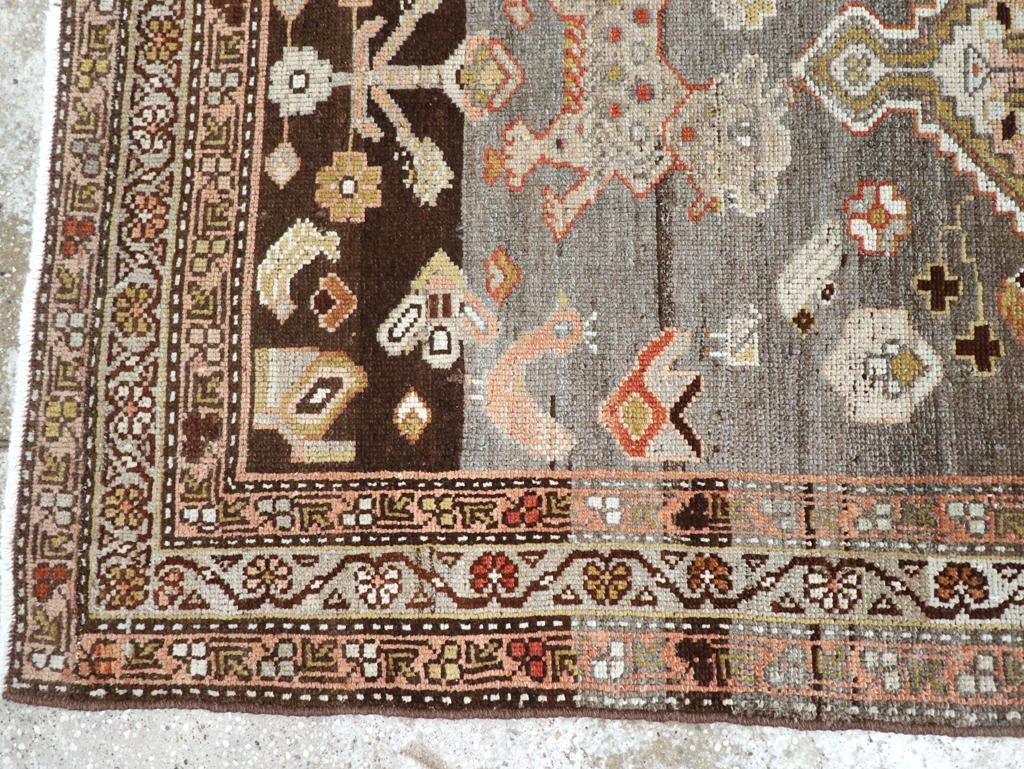 Colección Galerie Shabab Alfombra persa malayer de mediados del siglo XX Anudado a mano en venta