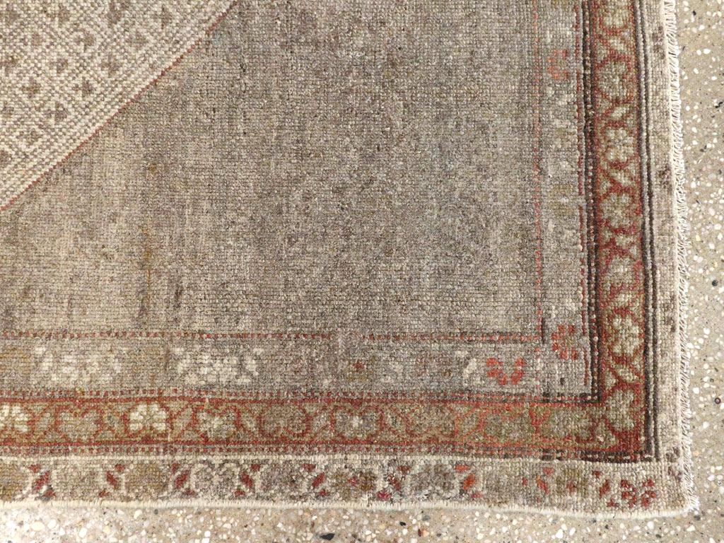 Colección Galerie Shabab Alfombra persa malayer de mediados del siglo XX en Excelente estado para la venta en New York, NY