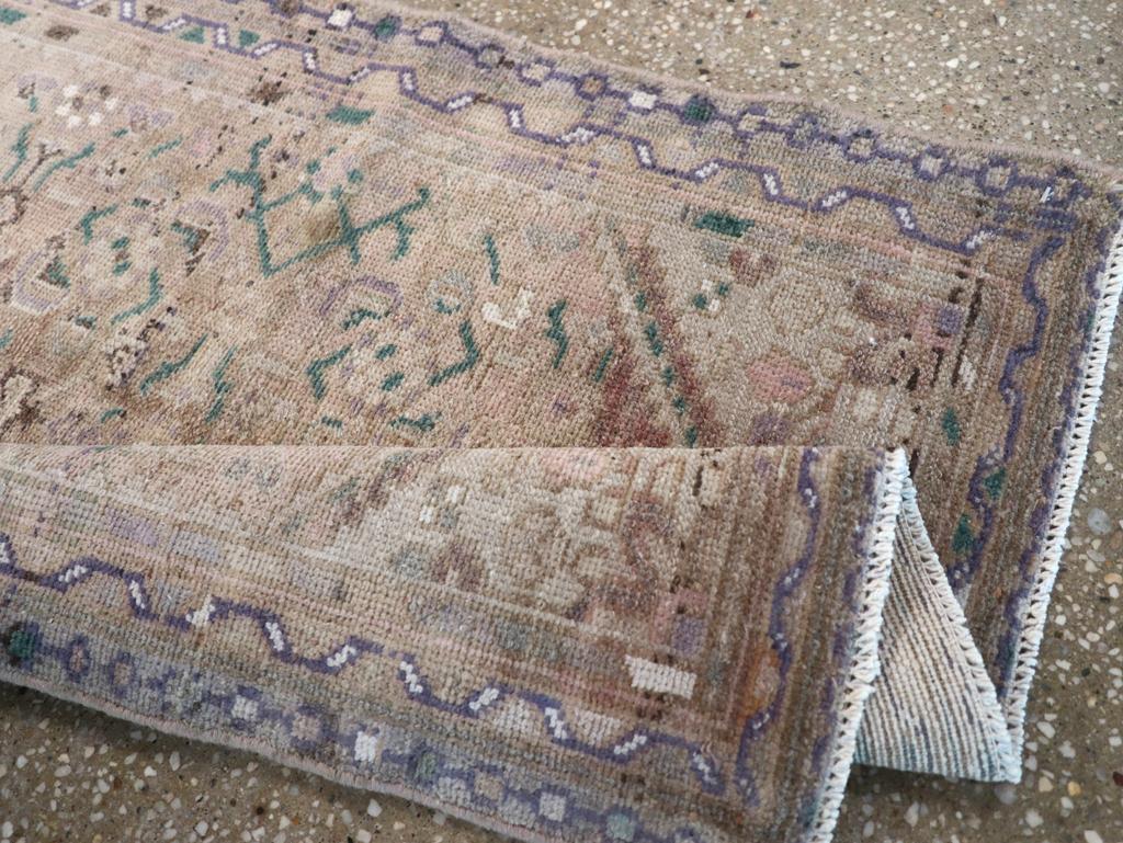 Galerie Shabab Collection Persischer Malayer-Teppich aus der Mitte des 20. Jahrhunderts im Angebot 2