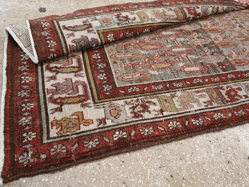 Galerie Shabab Collection Persischer Malayer-Teppich aus der Mitte des 20. Jahrhunderts im Angebot 3