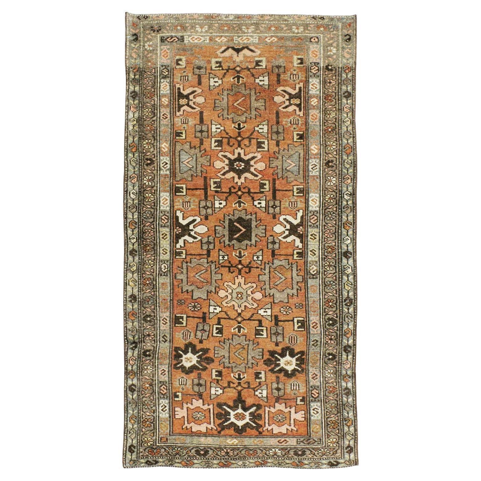 Galerie Shabab Collection Persian Malayer Mid-20th Century Rug en vente