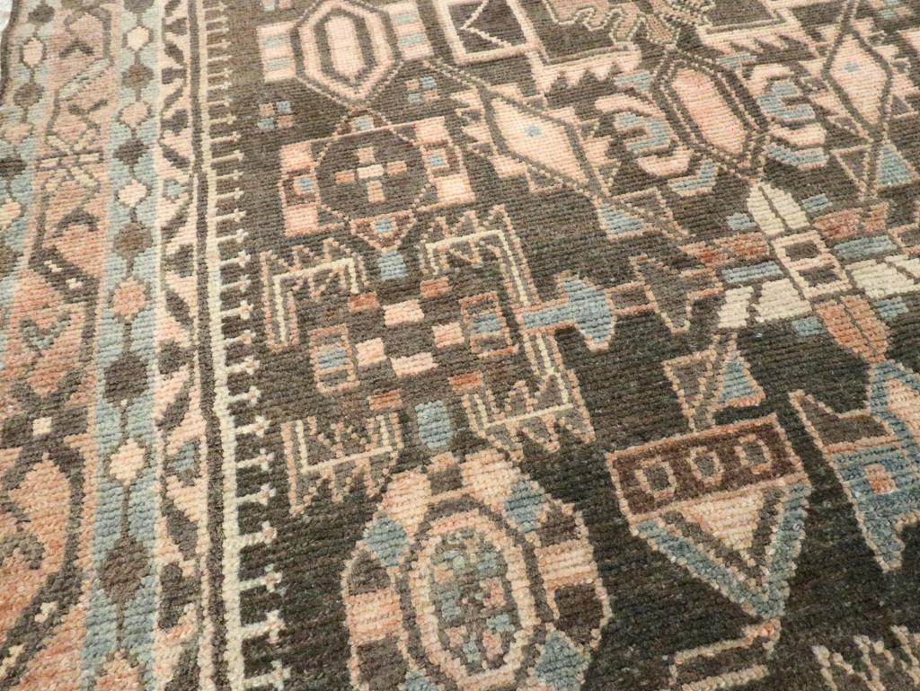 Galerie Shabab Collection Mitte des 20. Jahrhunderts Persischer Malayer Wurfteppich (Handgeknüpft) im Angebot