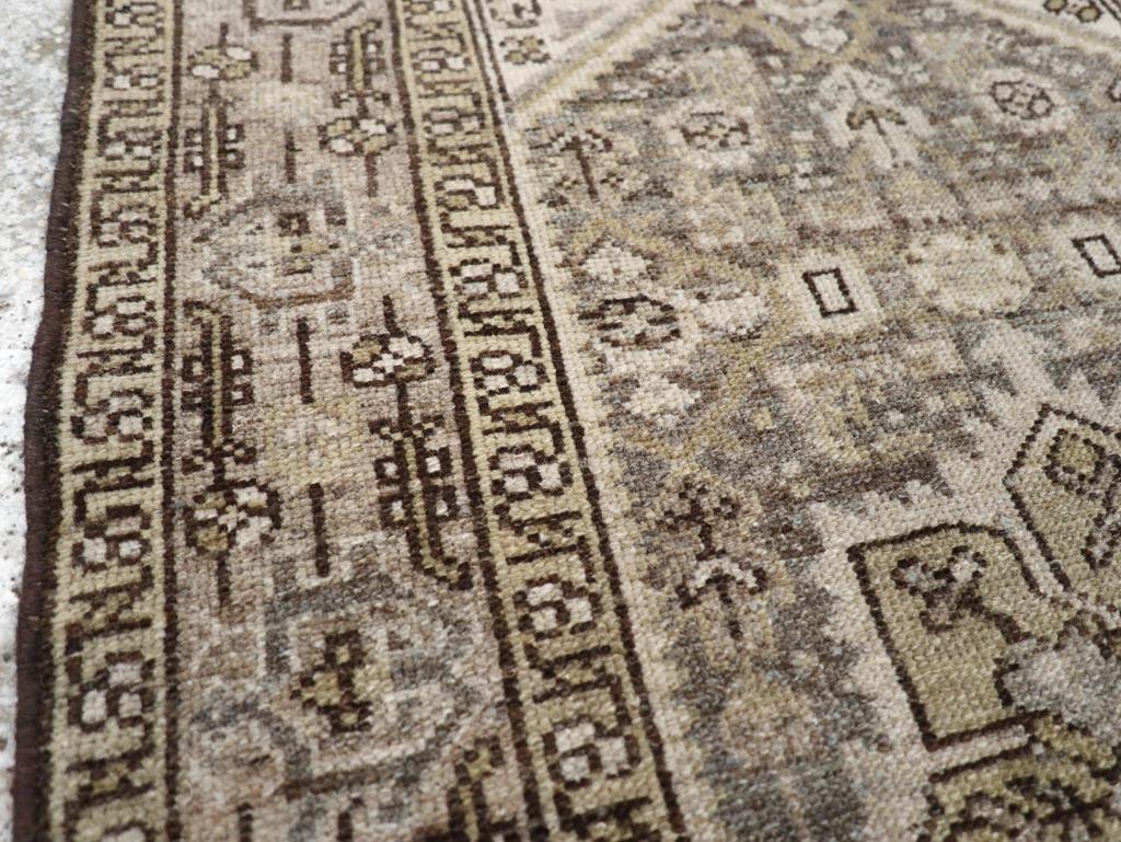 Colección Galerie Shabab Alfombra persa Malayer de mediados del siglo XX Persa en venta