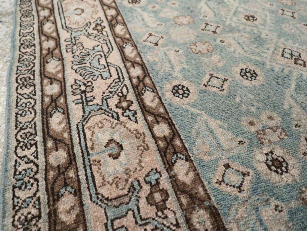 Galerie Shabab Collection Mid-20th Century Persian Malayer Throw Rug (Persisch) im Angebot