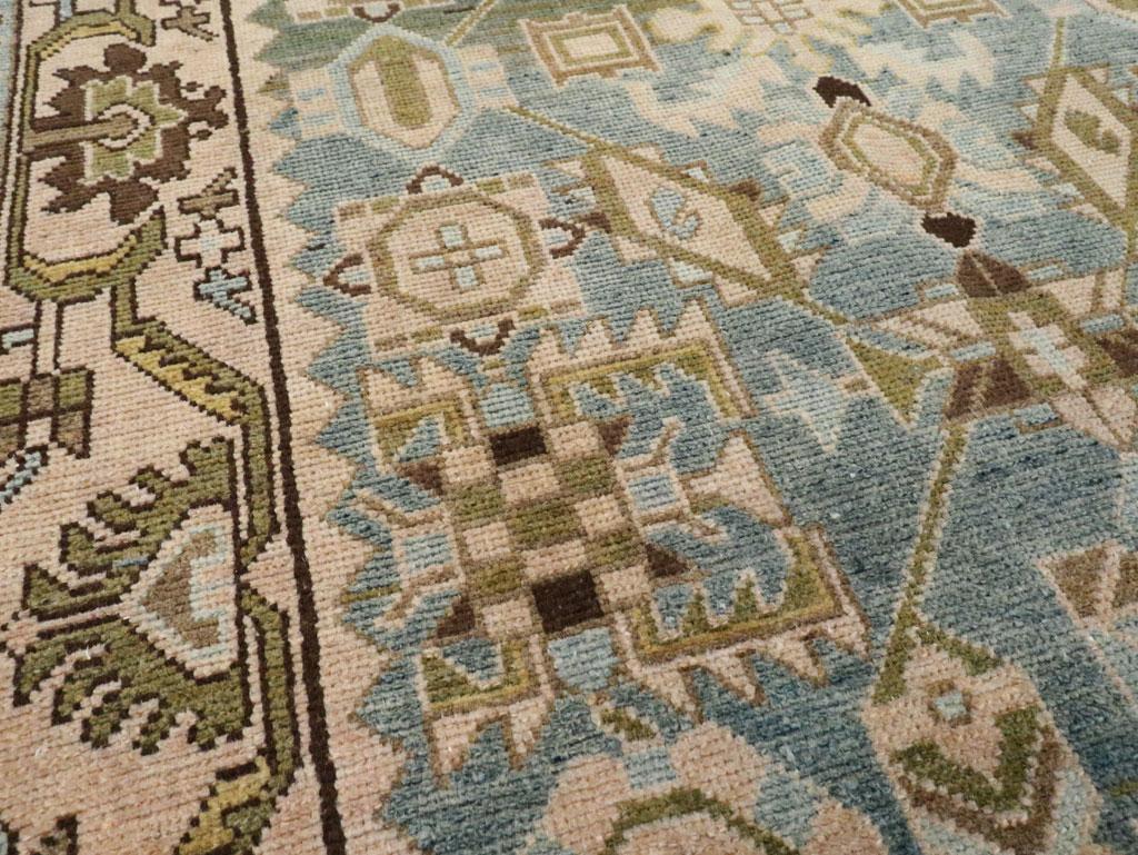 Galerie Shabab Collection Mitte des 20. Jahrhunderts Persischer Malayer Wurfteppich (Handgeknüpft) im Angebot