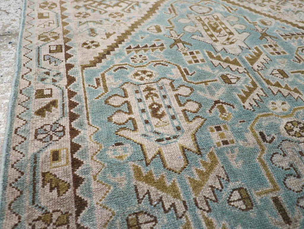 Galerie Shabab Collection Mitte des 20. Jahrhunderts Persischer Malayer Wurfteppich (Handgeknüpft) im Angebot
