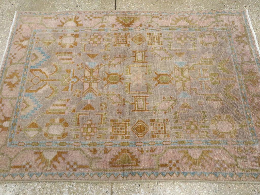 Annodato a mano Galerie Shabab Collection Mid-20th Century Persian Malayer Throw Rug in vendita