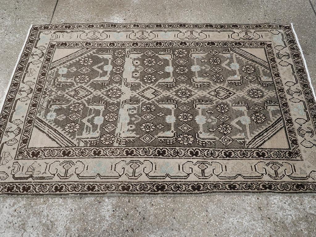 Annodato a mano Galerie Shabab Collection Tappeto da lancio persiano Malayer della metà del XX secolo in vendita