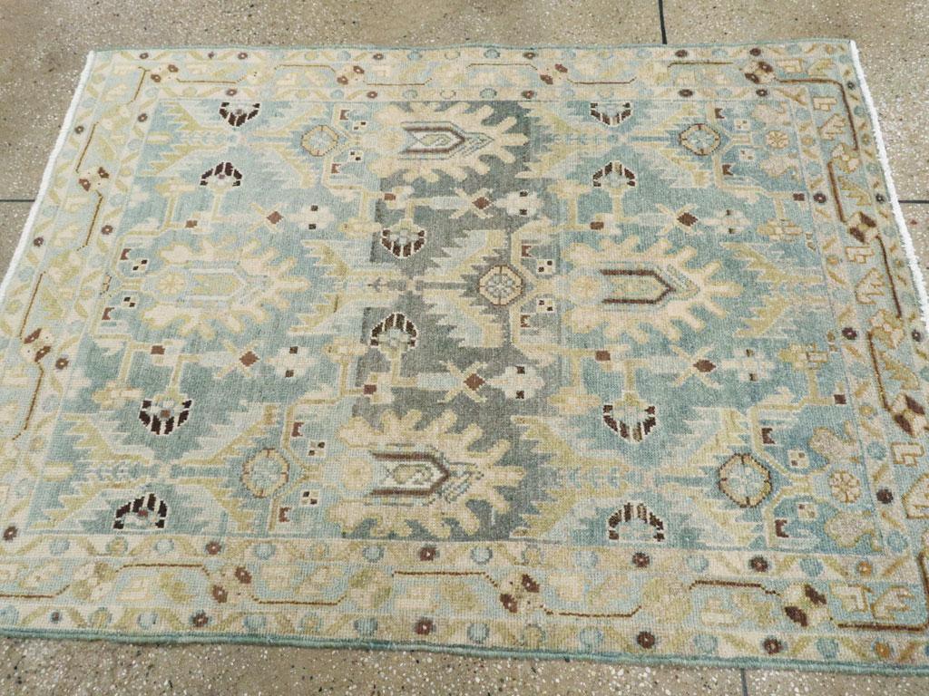 Annodato a mano Galerie Shabab Collection Tappeto da lancio persiano Malayer della metà del XX secolo in vendita