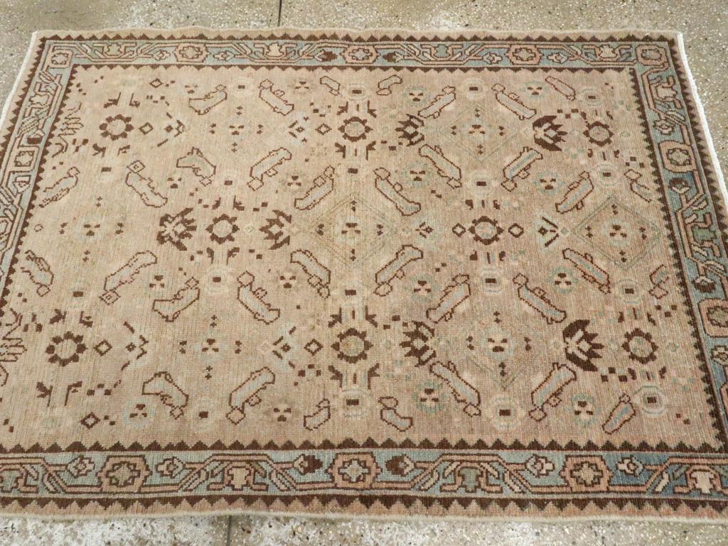 Annodato a mano Galerie Shabab Collection Tappeto da lancio persiano Malayer della metà del XX secolo in vendita