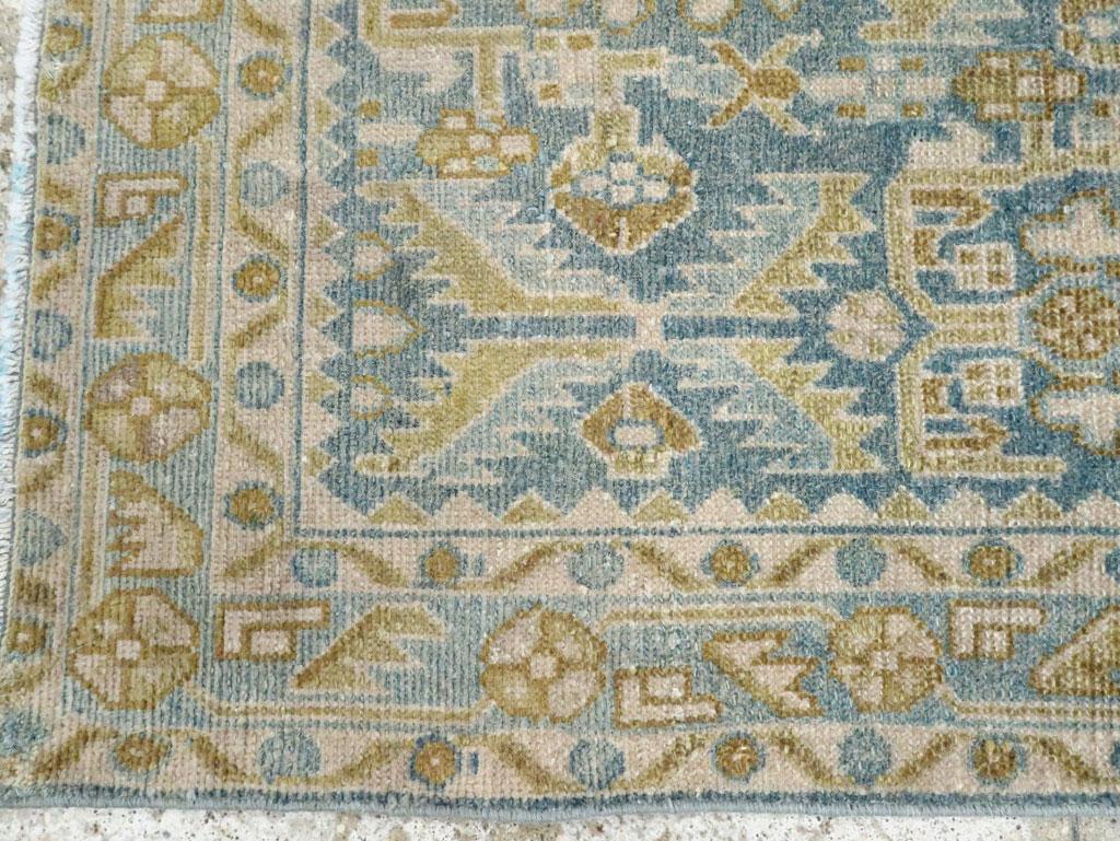 Galerie Shabab Collection Mitte des 20. Jahrhunderts Persischer Malayer Wurfteppich (Wolle) im Angebot