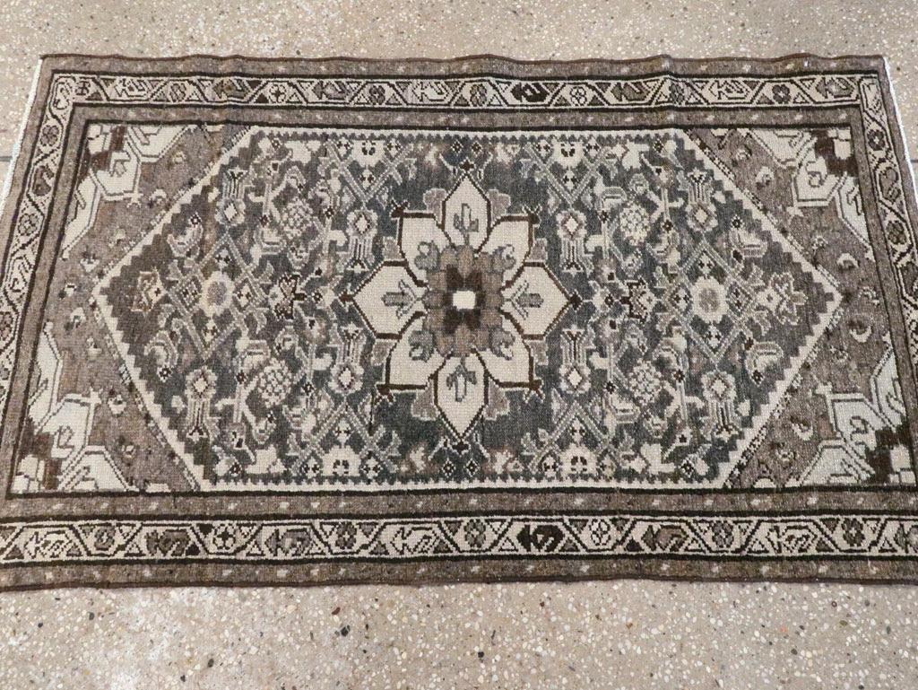 Colección Galerie Shabab Alfombra persa Malayer de mediados del siglo XX en Excelente estado para la venta en New York, NY