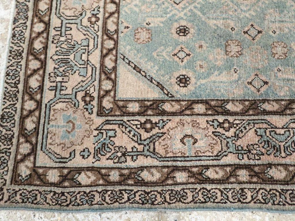 Galerie Shabab Collection Mid-20th Century Persian Malayer Throw Rug im Zustand „Hervorragend“ im Angebot in New York, NY