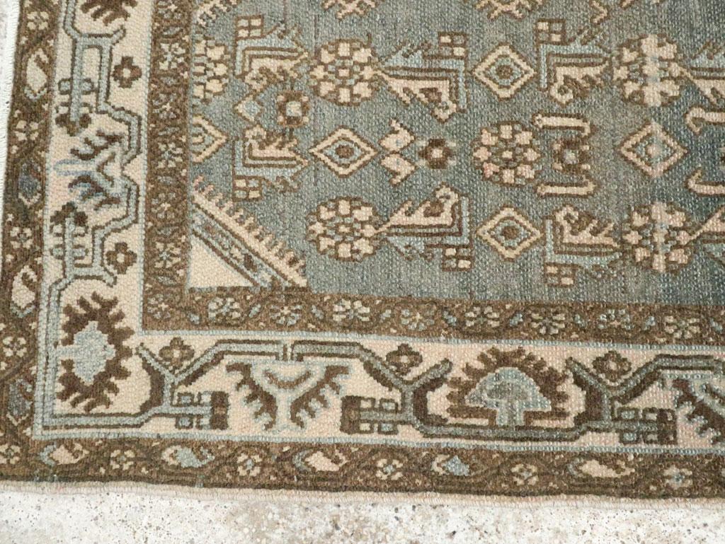 Galerie Shabab Collection Tappeto da lancio persiano Malayer della metà del XX secolo In condizioni ottime in vendita a New York, NY