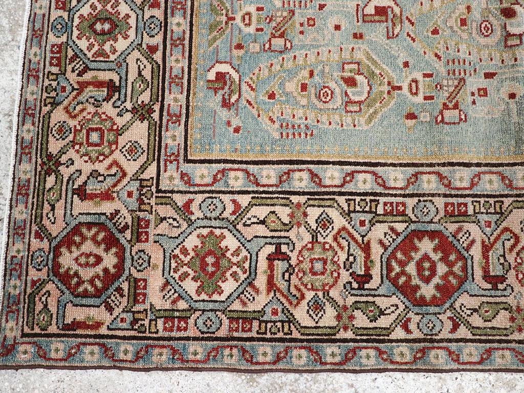 Galerie Shabab Collection Mitte des 20. Jahrhunderts Persischer Malayer Wurfteppich (Wolle) im Angebot