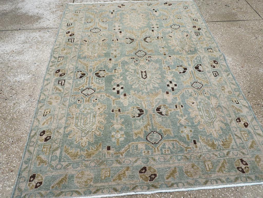 Lana Galerie Shabab Collection Tappeto da lancio persiano Malayer della metà del XX secolo in vendita
