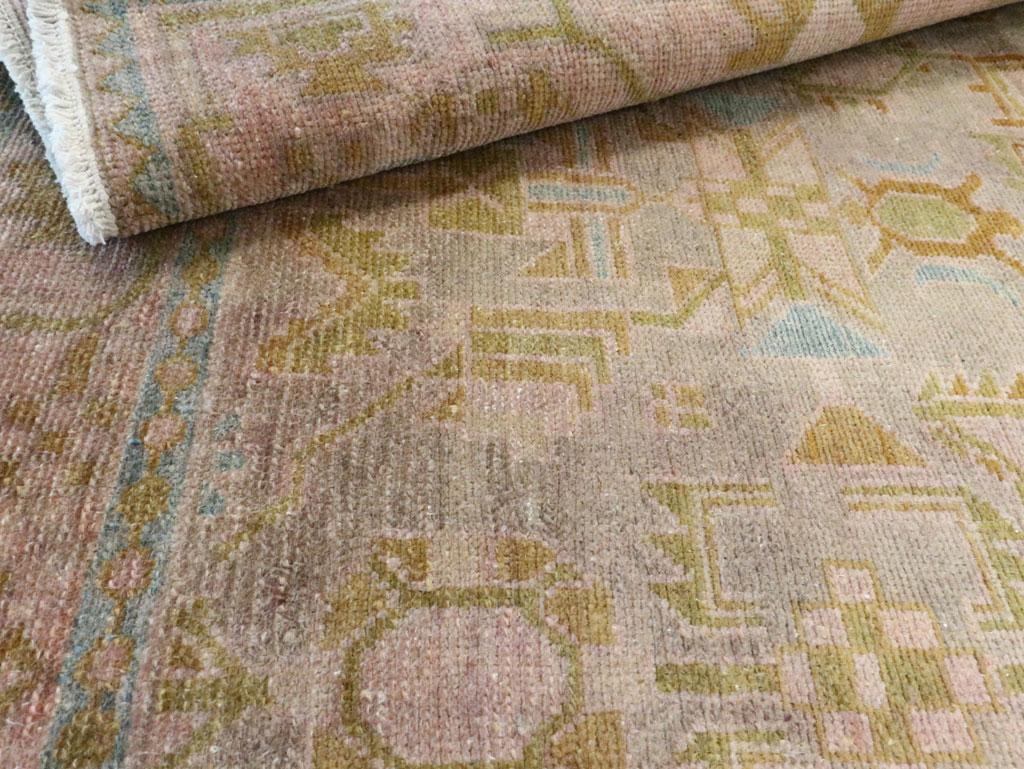 Lana Galerie Shabab Collection Mid-20th Century Persian Malayer Throw Rug in vendita
