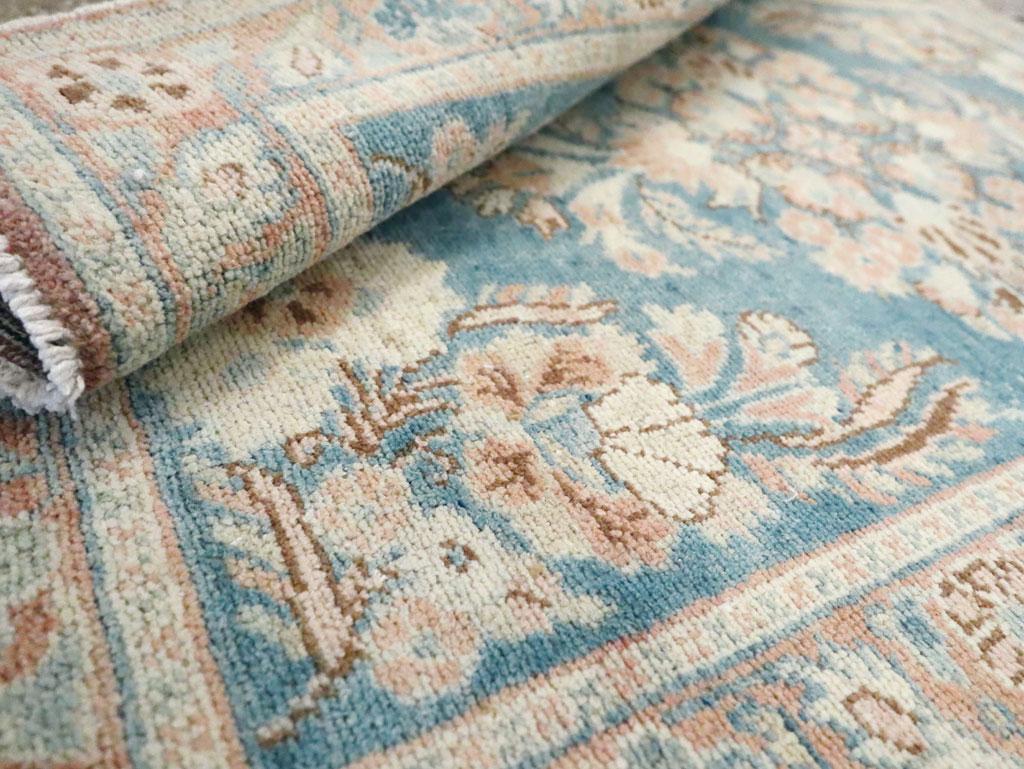 Galerie Shabab Collection Tappeto da lancio persiano Malayer della metà del XX secolo in vendita 1