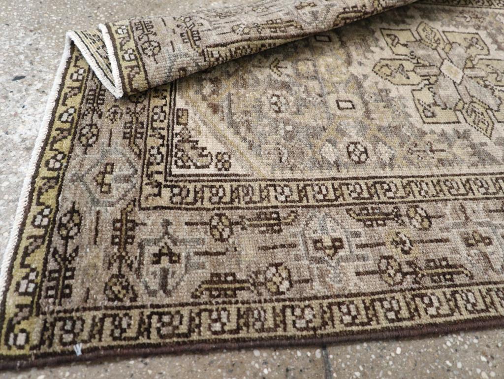 Colección Galerie Shabab Alfombra persa Malayer de mediados del siglo XX en venta 2