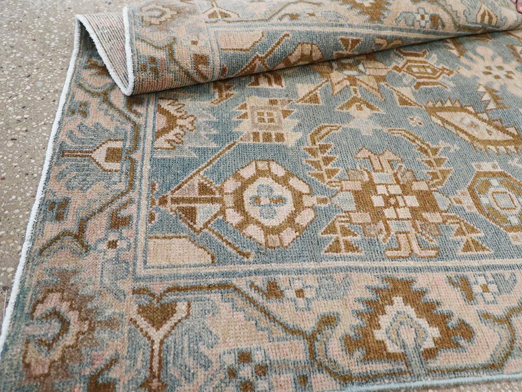 Galerie Shabab Collection Mid-20th Century Persian Malayer Throw Rug im Angebot 1