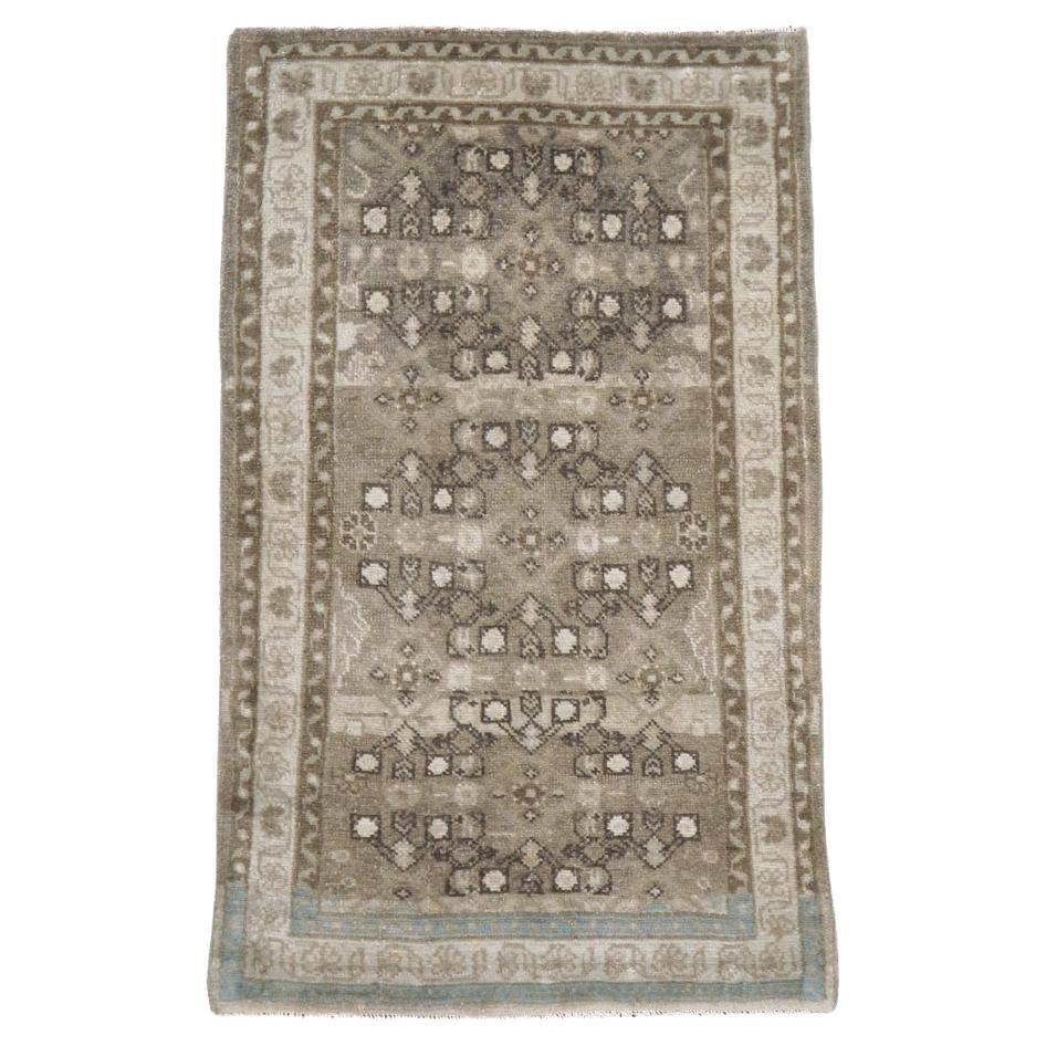 Galerie Shabab Collection Tappeto da lancio persiano Malayer della metà del XX secolo