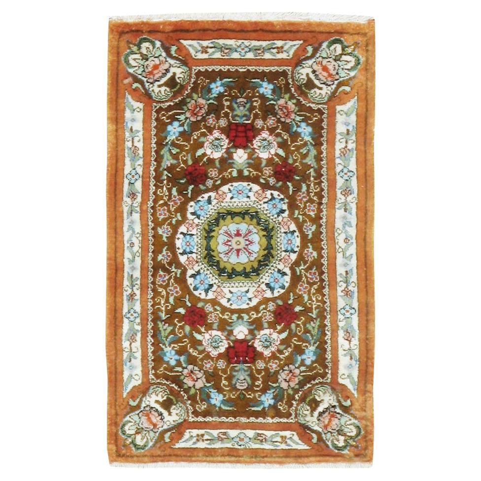 Collection Shabab, tapis de soie Quom persan du milieu du 20e siècle en vente