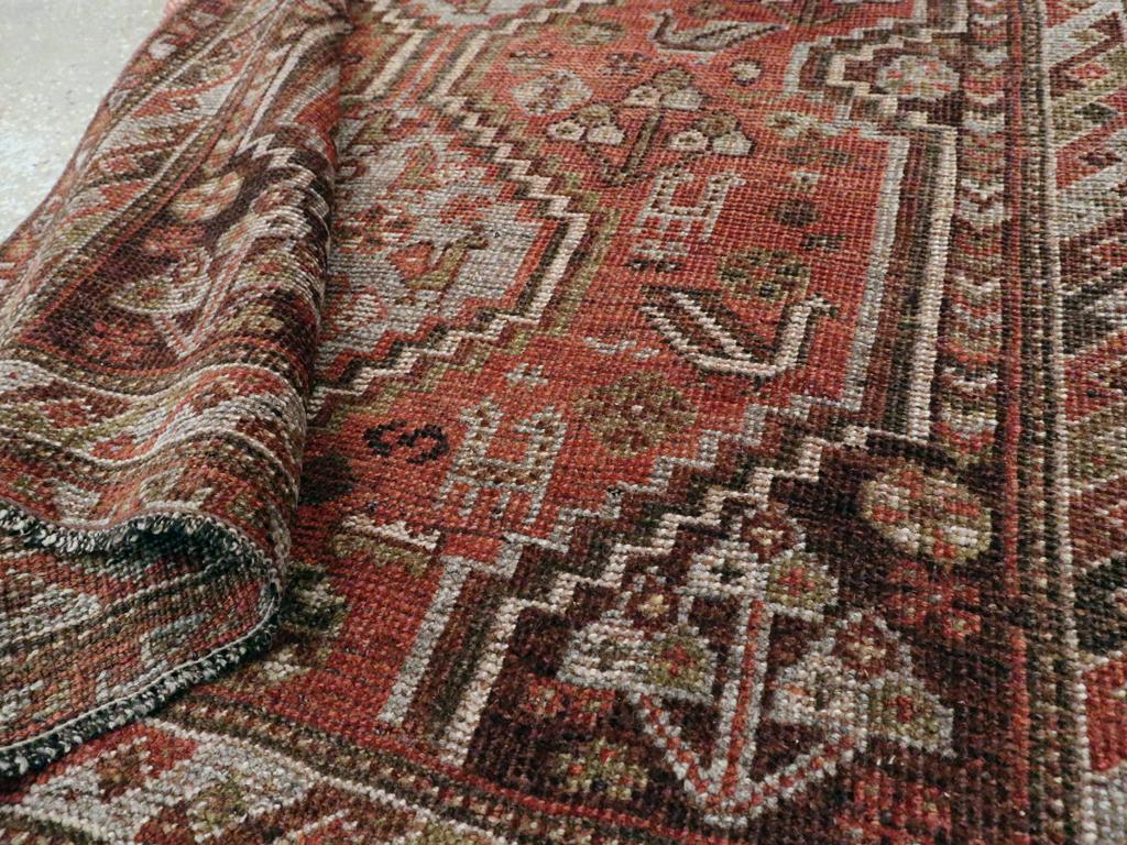 Galerie Shabab Collection Mitte des 20. Jahrhunderts Persischer Shiraz-Würfelteppich (Wolle) im Angebot