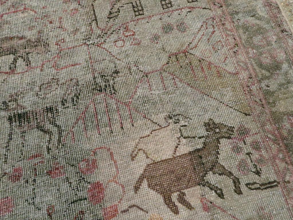 Colección Galerie Shabab Alfombra pictórica persa Tabriz de mediados del siglo XX Persa en venta
