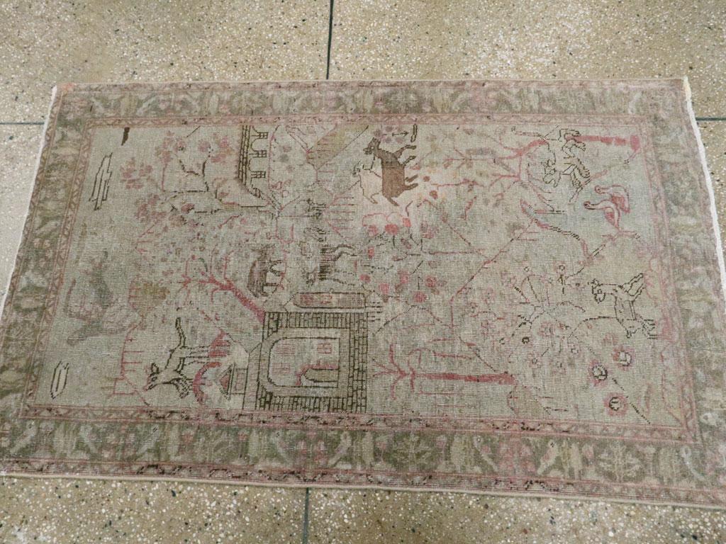 Colección Galerie Shabab Alfombra pictórica persa Tabriz de mediados del siglo XX en Excelente estado para la venta en New York, NY