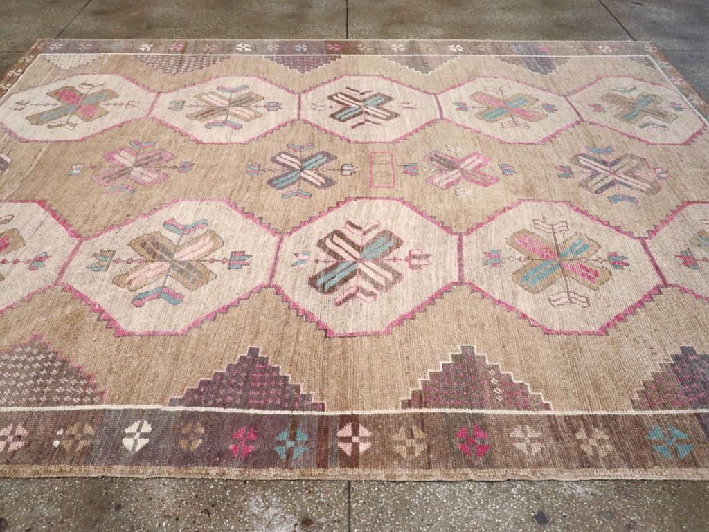 Hand-Knotted Galerie Shabab Collection Mid-20th Century Turkish Anatolian Carpet For Sale