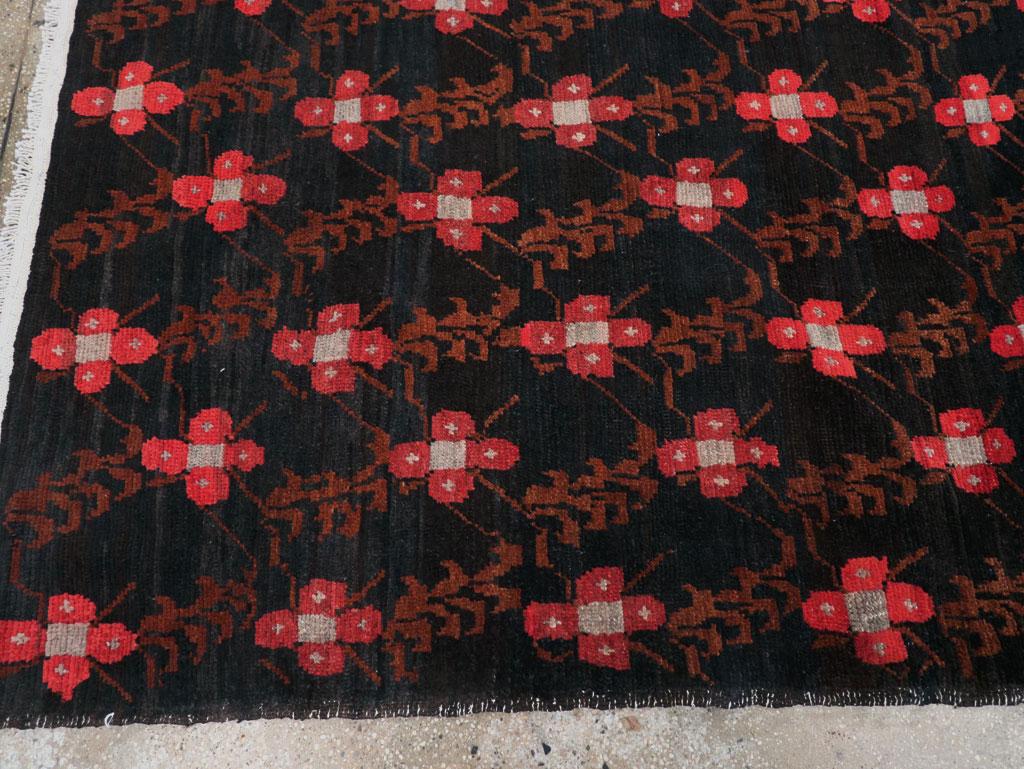 Galerie Shabab Collection Mid-20th Century Turkish Anatolian Carpet In Excellent Condition For Sale In New York, NY
