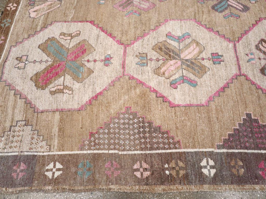 Galerie Shabab Collection Mid-20th Century Turkish Anatolian Carpet In Excellent Condition For Sale In New York, NY