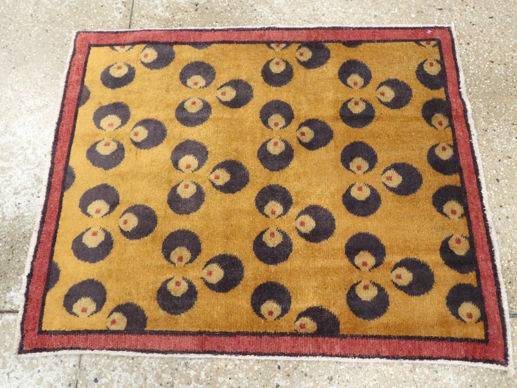 Turc Collection Shabab Collection du milieu du 20e siècle Turque Anatolienne Déco Tapis de sol en vente