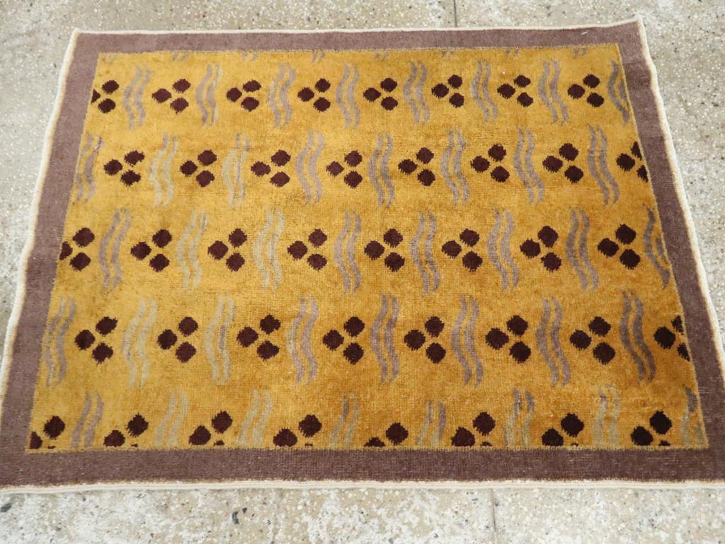 Turc Collection Shabab Collection du milieu du 20e siècle Turque Anatolienne Déco Tapis de sol en vente