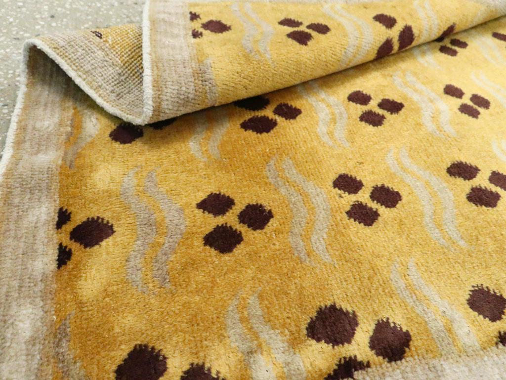 Galerie Shabab Collection Mid-20th Century Turkish Anatolian Deco Throw Rug For Sale 2