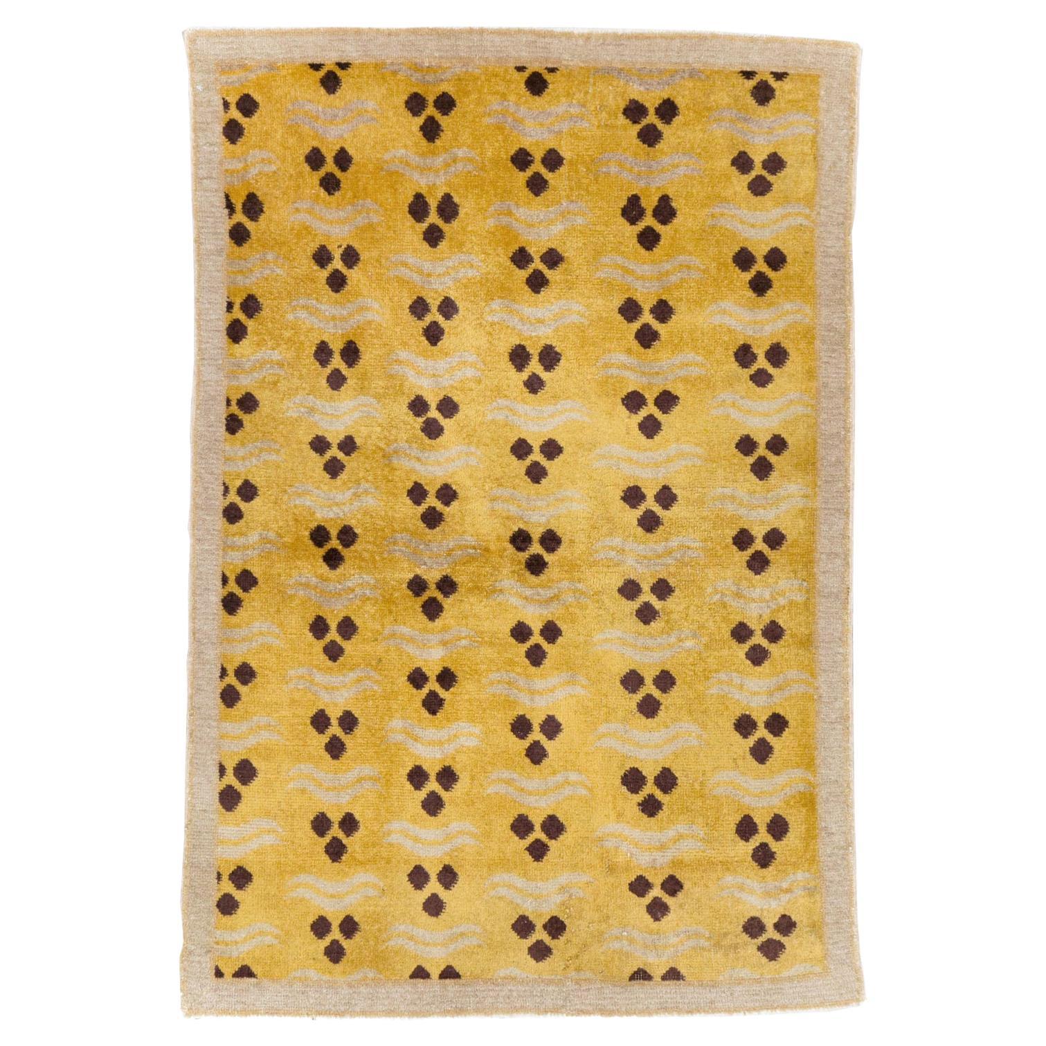 Galerie Shabab Collection Mid-20th Century Turkish Anatolian Deco Throw Rug For Sale