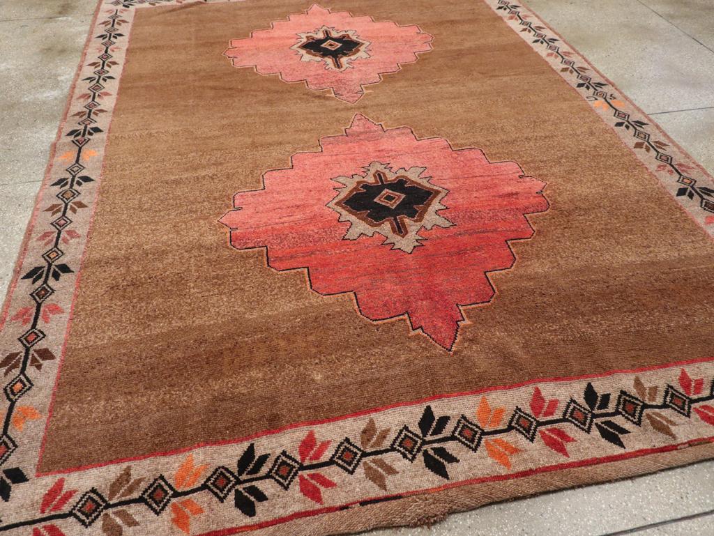 Wool Galerie Shabab Collection Mid-20th Century Turkish Anatolian Room Size Carpet For Sale