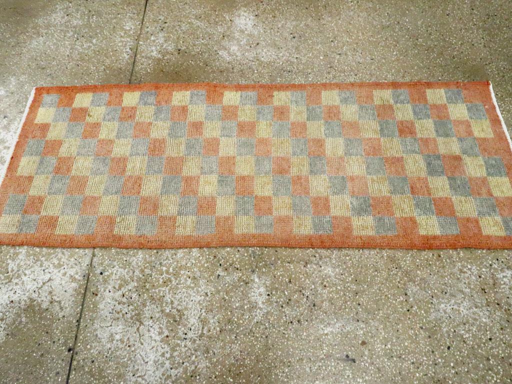 Hand-Knotted Galerie Shabab Collection Mid-20th Century Turkish Anatolian Rug For Sale