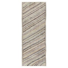 Galerie Shabab Collection Mitte des 20. Jahrhunderts Türkischer Anatolischer Teppich
