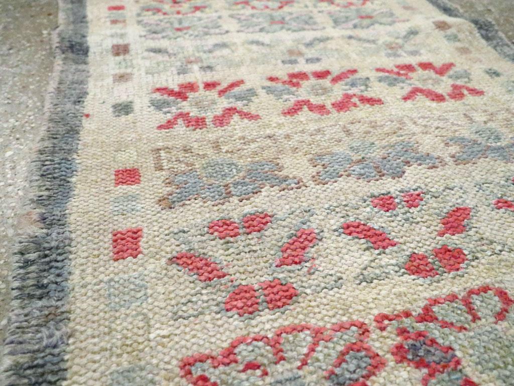 Colección Galerie Shabab Alfombra Turca de Anatolia de mediados del siglo XX Rústico en venta