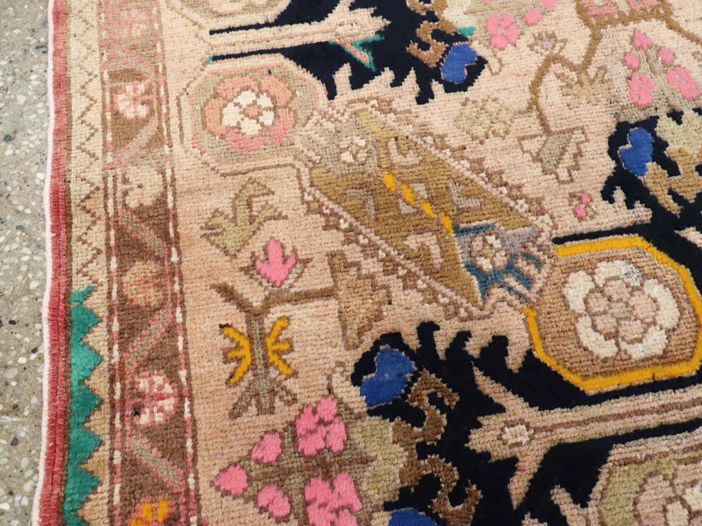 Colección Galerie Shabab Alfombra Turca de Anatolia de mediados del siglo XX Rústico en venta