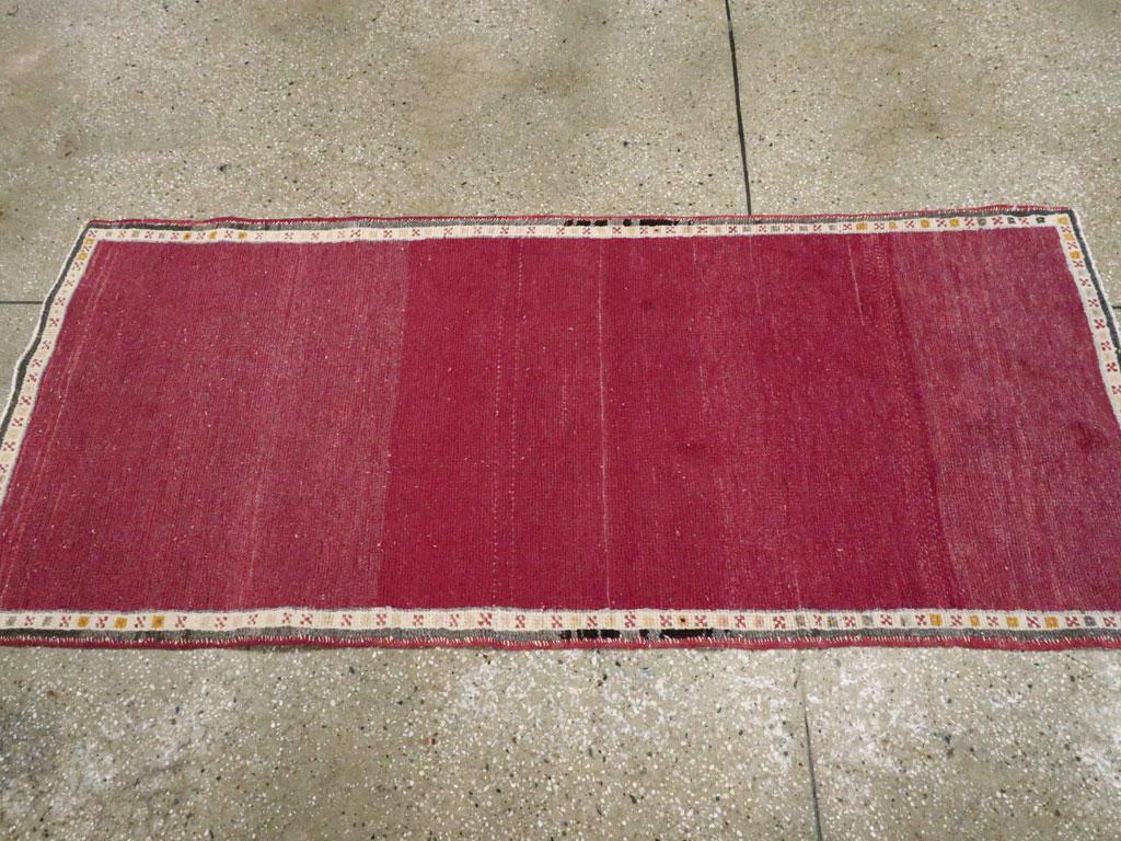 Galerie Shabab Collection Mitte des 20. Jahrhunderts Türkischer Anatolischer Wurfteppich (Handgeknüpft) im Angebot