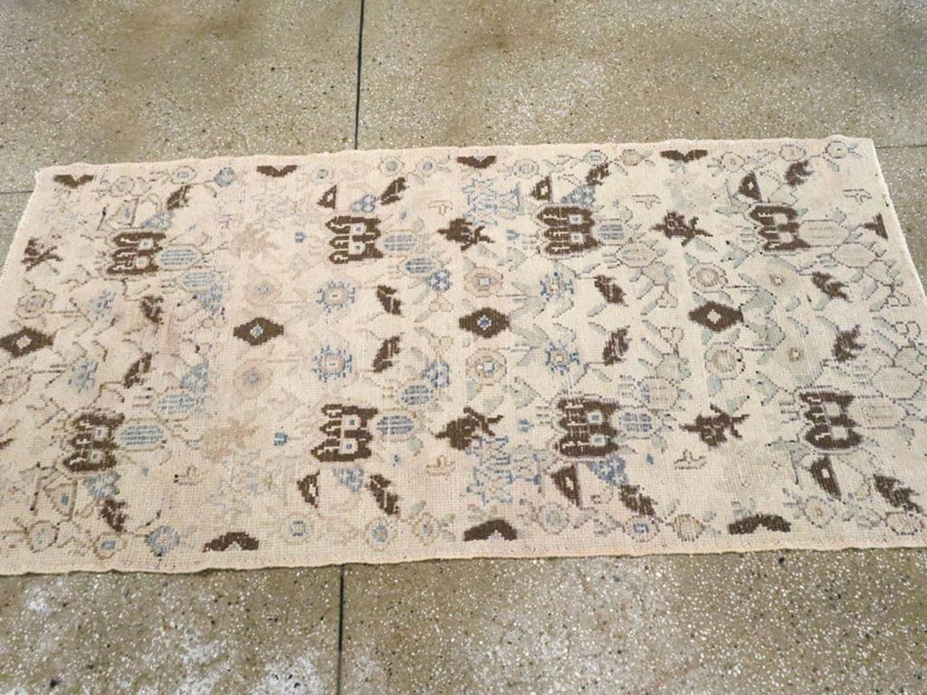 Colección Galerie Shabab Alfombra Turca de Anatolia de mediados del siglo XX Turco en venta