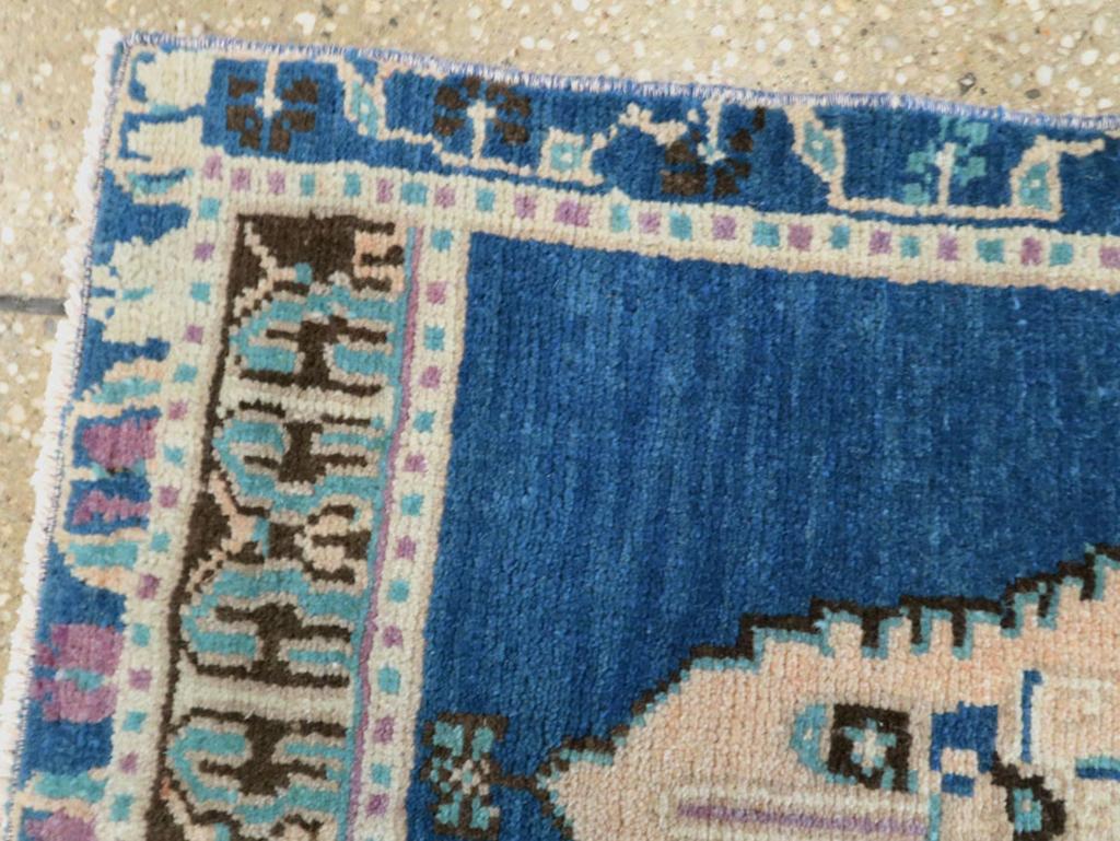 Hand-Knotted Galerie Shabab Collection Mid-20th Century Turkish Anatolian Throw Rug For Sale