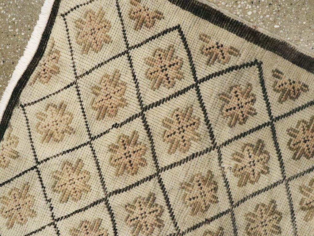 Noué à la main Collection Sabab, milieu du 20e siècle, tapis d'Anatolie turque en vente