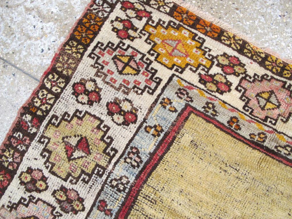 Galerie Shabab Collection Mid-20th Century Turkish Anatolian Throw Rug In Excellent Condition For Sale In New York, NY