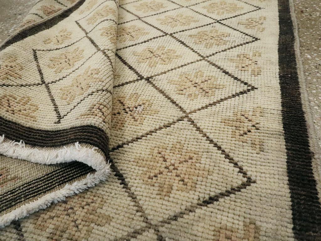 Collection Sabab, milieu du 20e siècle, tapis d'Anatolie turque Excellent état - En vente à New York, NY