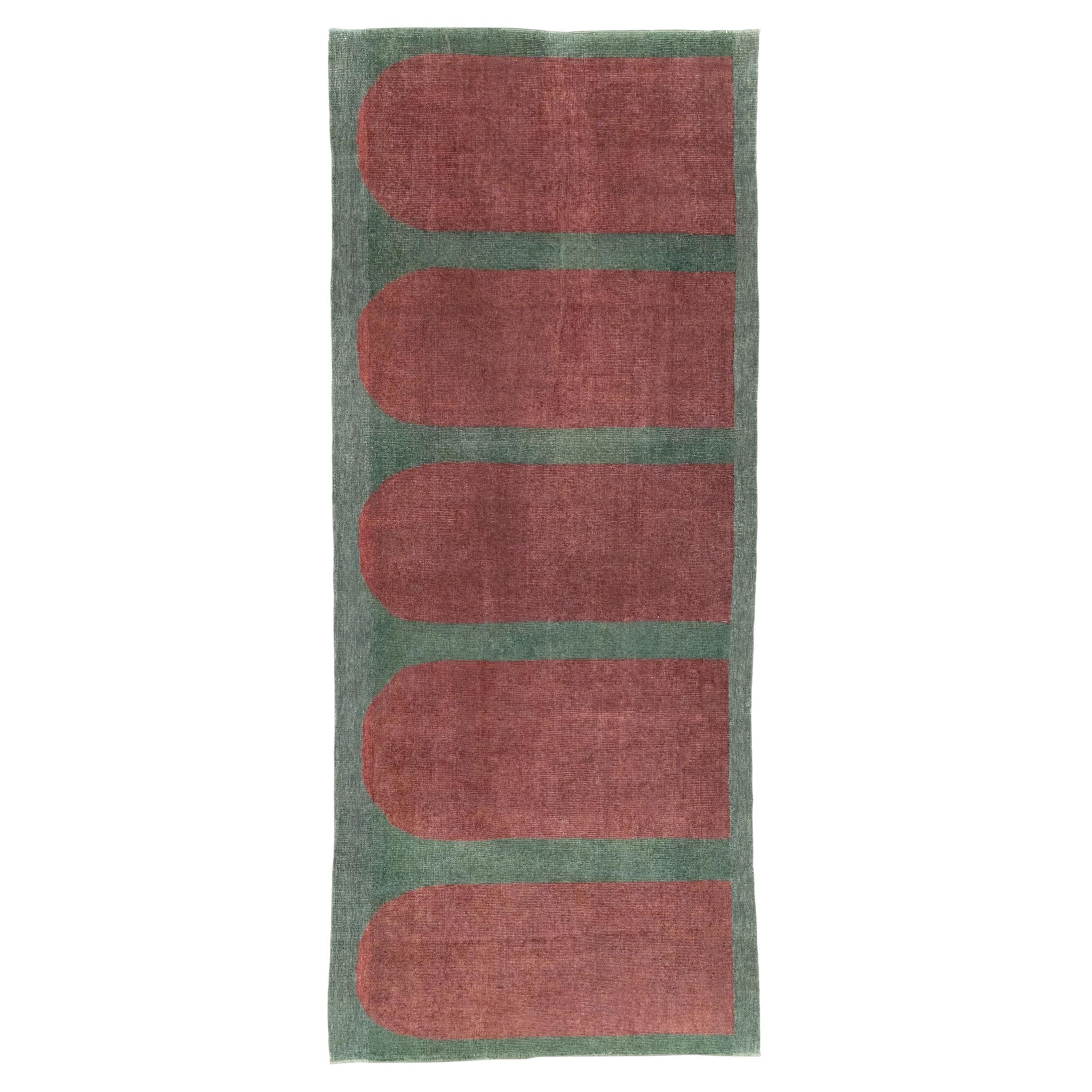 Galerie Shabab Collection Mid-20th Century Turkish Art Deco Style Rug