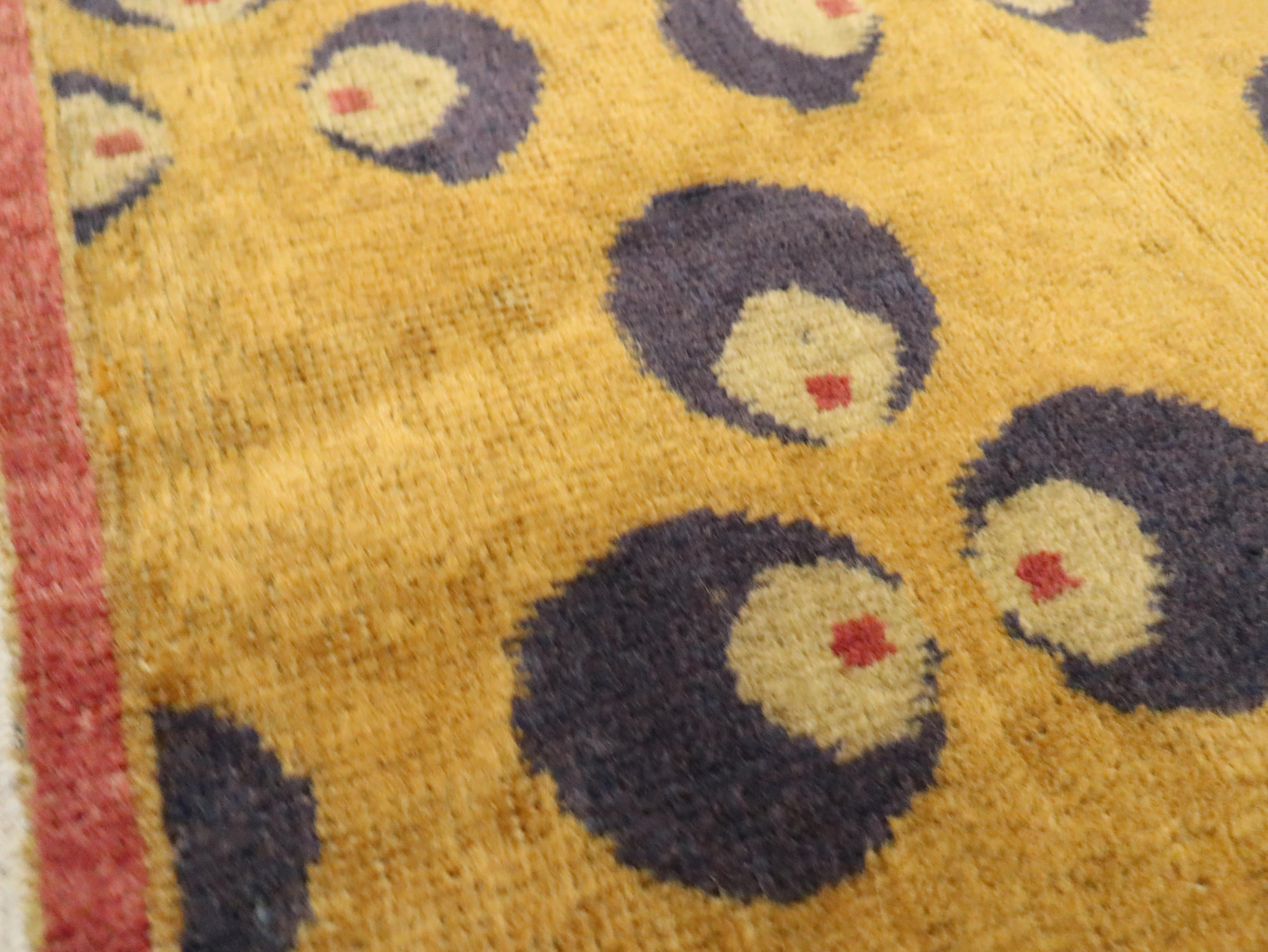 Art Déco Tappeto da lancio della Galerie Shabab Collectional metà del 20° secolo in stile Art Deco turco in vendita