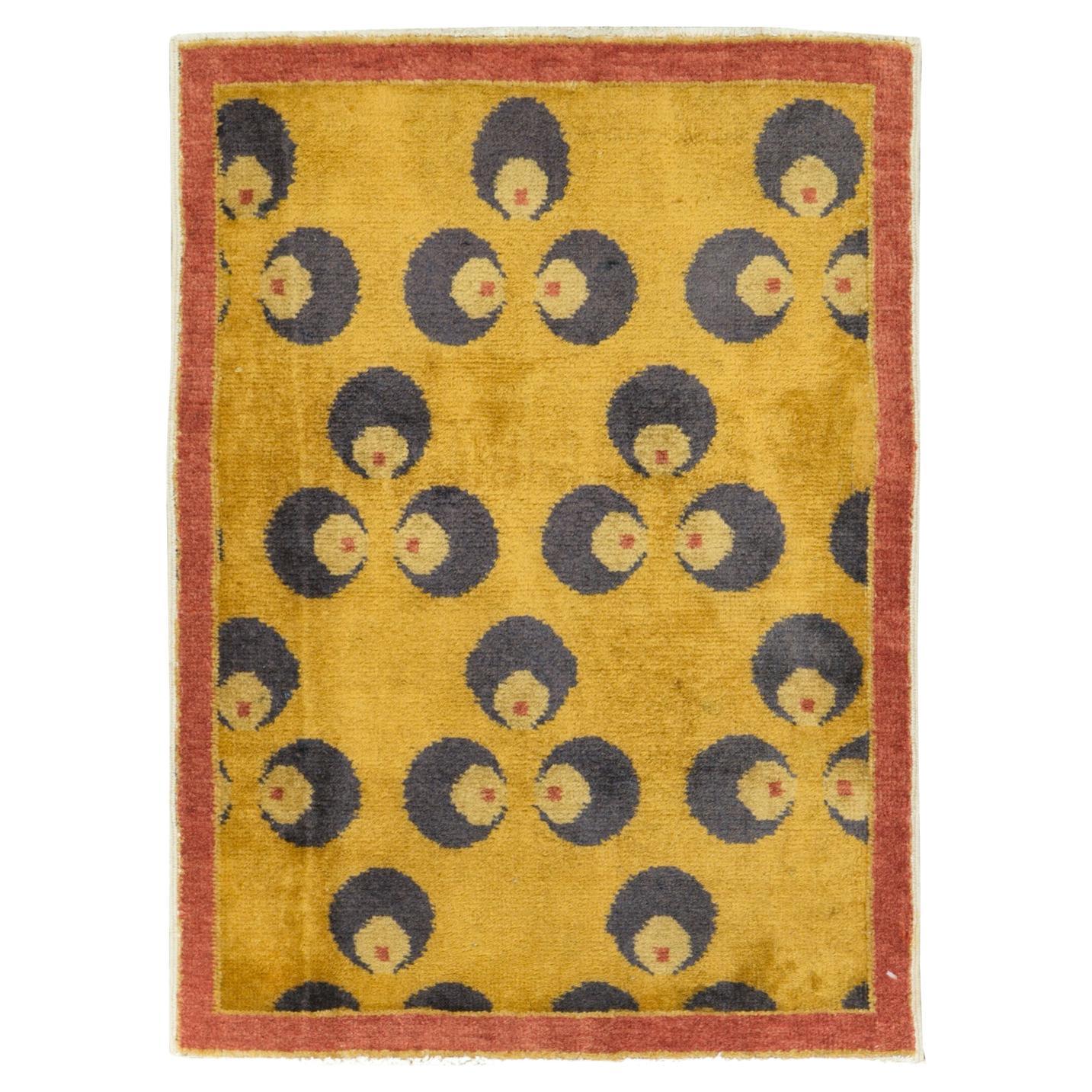 Galerie Shabab Collection Mitte des 20. Jahrhunderts Türkischer Art Deco Wurfteppich